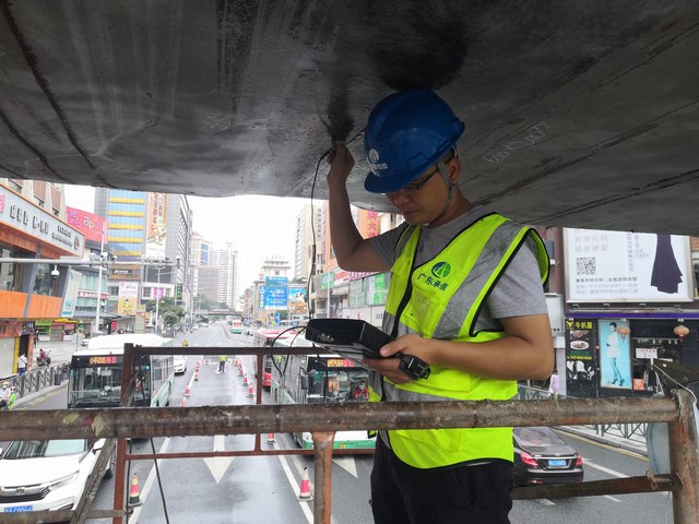 人行天橋鋼箱梁焊縫